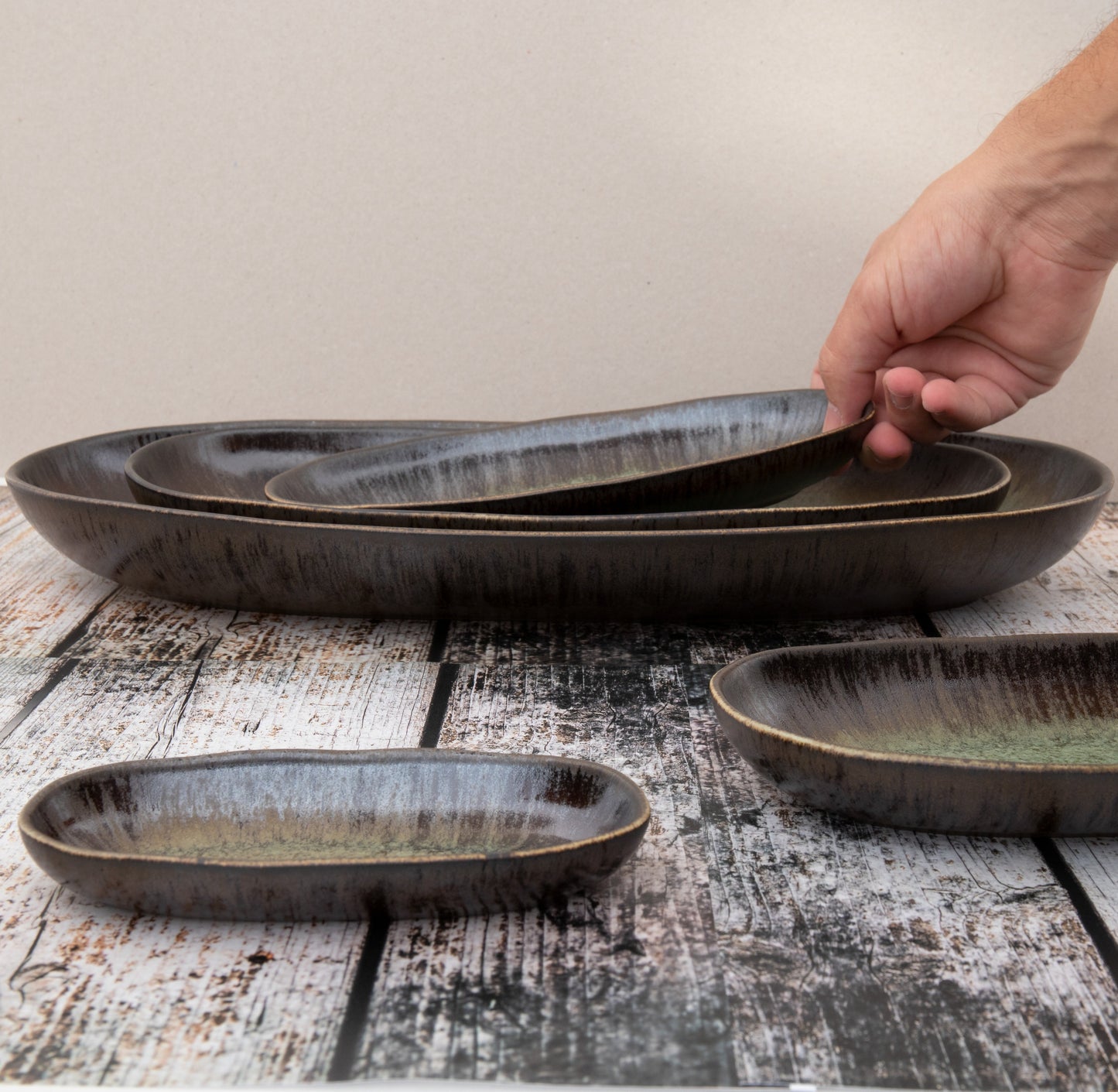 Iris Oval Plate 34x16cm