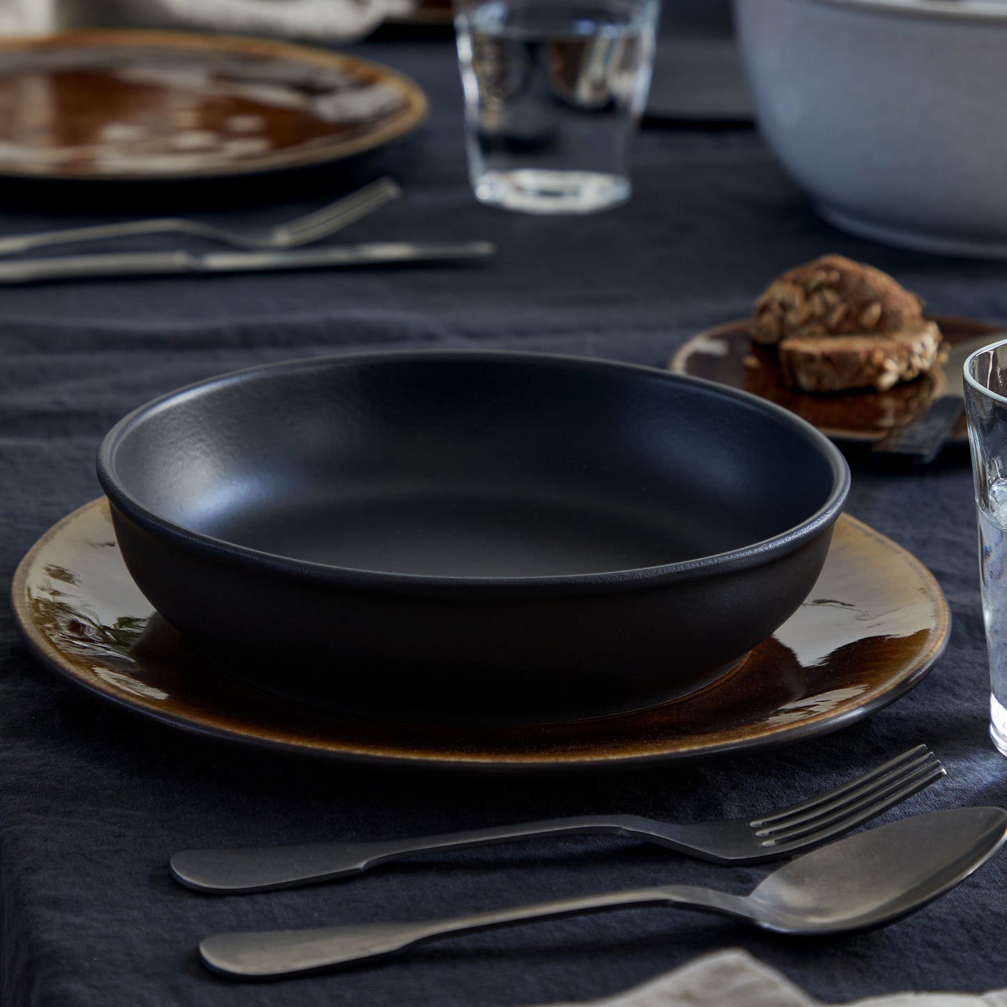 Roda Pasta Plate 22cm - Ardosia