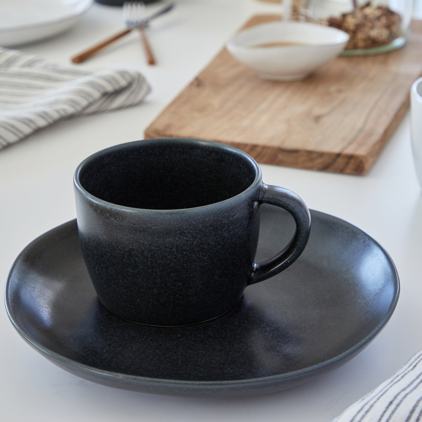 Livia Mug 360ml - Black