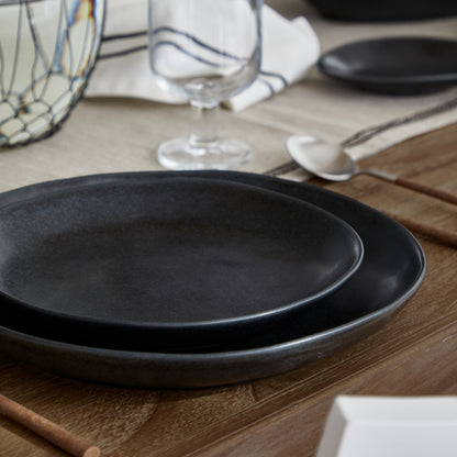Livia Salad Plate 22cm - Black