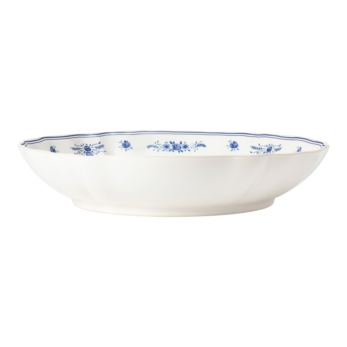 SC Hospitality Vila 34cm stoneware serving bowl in white with blue floral motifs and scalloped edges