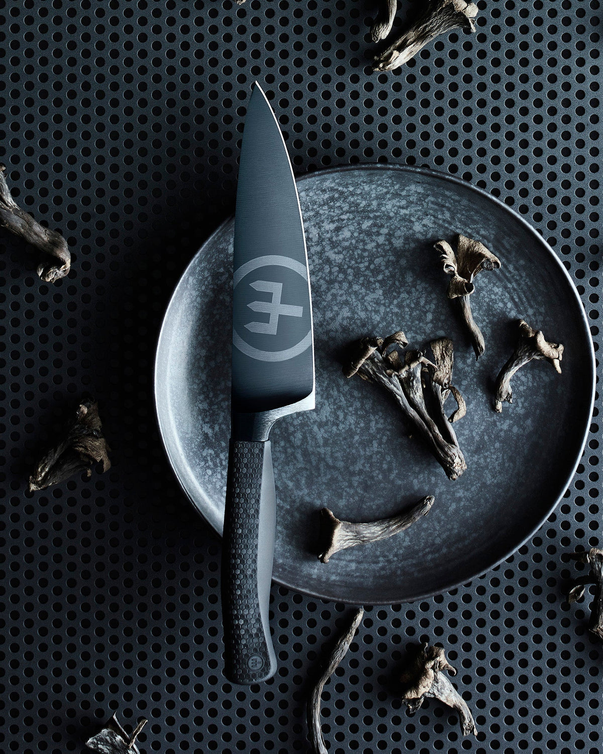 SC Hospitality WÜSTHOF Performer 16cm cooks knife with black DLC coating and textured Hexagon Power Grip handle